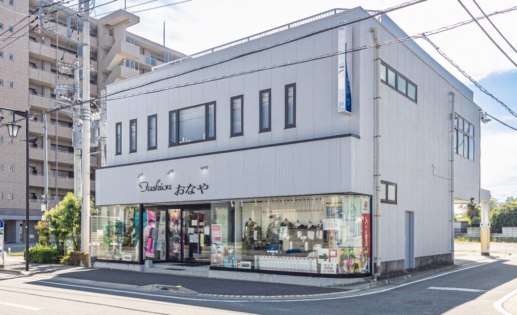 前橋で中学校・高校の制服なら六供町のおなやまで。