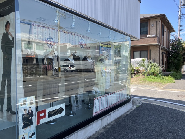 ファッションおなや店舗ディスプレイ
